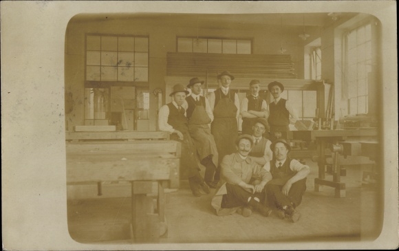 Photo Postcard Men in a workshop, carpenters