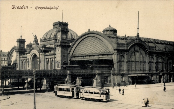 Postcard Dresden Center Old Town, Main Station, Tram