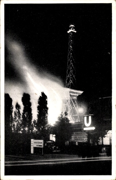 Ak Berlin Charlottenburg Westend, Funkturm, Nachtaufnahme, Brand