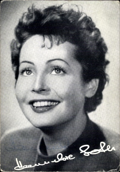 Postcard actress Hannelore Schroth, portrait, autograph