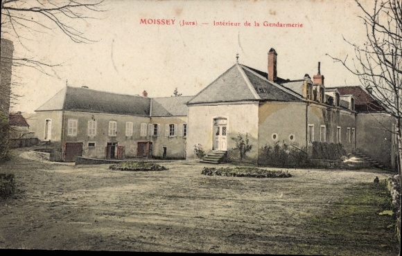 CPA Moissey Jura, Interieur de la Gendarmerie