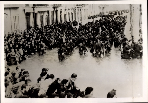 Photo H. Hoffmann, Thanksgiving service in Taragona, Franco&#39;s troops, January 1939