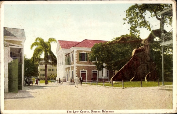 Ak Nassau Bahamas, Das Gerichtsgebäude, Bäume, Menschen, sonnige Atmosphäre
