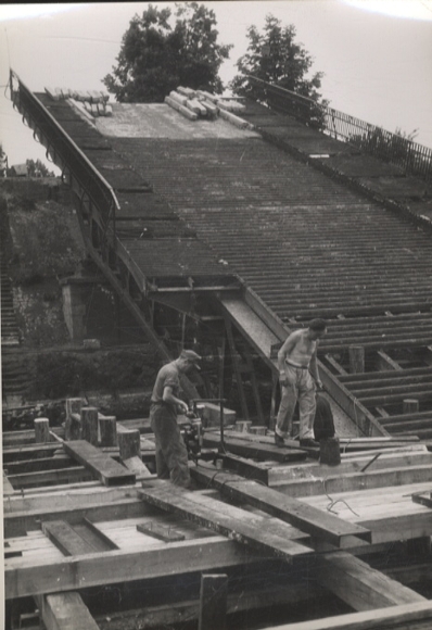 Original Fotos Berlin Tempelhof, zerstörte Techow-Brücke, um 1945/46, ca. 12 x 17 cm