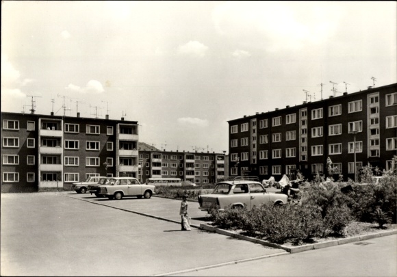 Postcard Kahla im Saale Holzland District Thuringia, new buildings, cars, parking