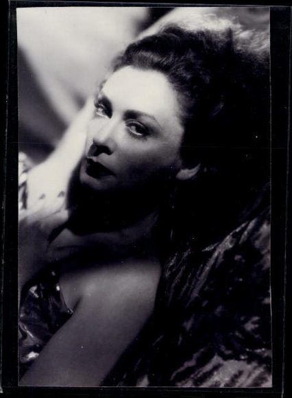 99 press photos Zarah Leander, portraits and film scenes