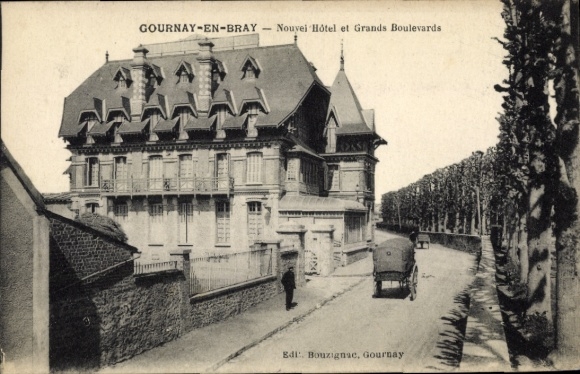 CPA Gournay-en-Bray Seine Maritime, Nouvel Hôtel and Grands Boulevards