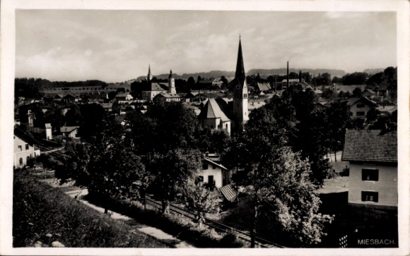 Ak Miesbach in Oberbayern, Stadtansicht von  Kirche, Häuser, Bäume