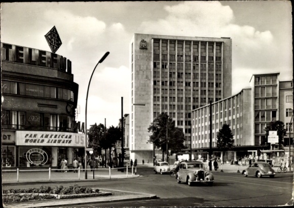 Postcard Berlin Charlottenburg, Kurfürstendamm, Allianz Skyscraper, Cars, Pan American