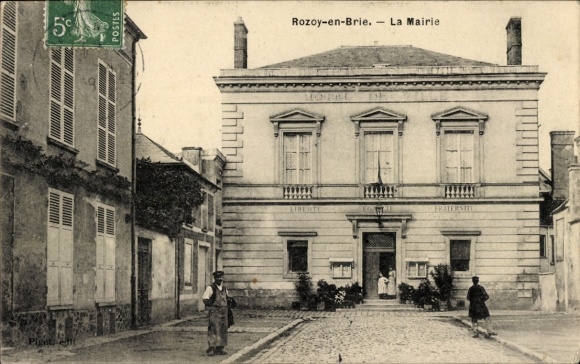 CPA Rozay w Brie Seine et Marne, La Mairie