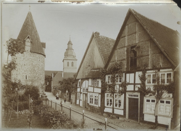 Original Foto Salzuflen in Nordrhein-Westfalen, Fachwerkhäuser, Katzenturm, evang. Kirche, um 1900