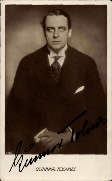 Postcard actor Gunnar Tolnaes, portrait, Ross Verlag 376 2, autograph