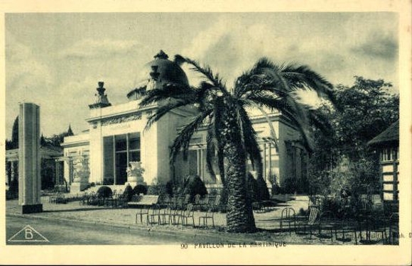 Set von 75 Ansichtskarten, Weltausstellung Paris, 1900, 1937