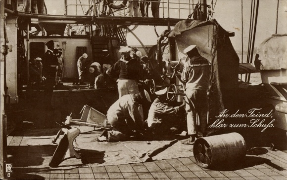 Ak Deutsche Marinesoldaten, Kanonenübung, Kleiner Kreuzer