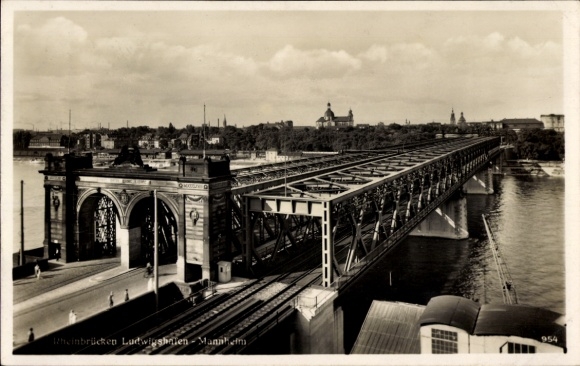 Postcard Mannheim in Baden, Rhine Bridge Ludwigshafen, view of the city and the river