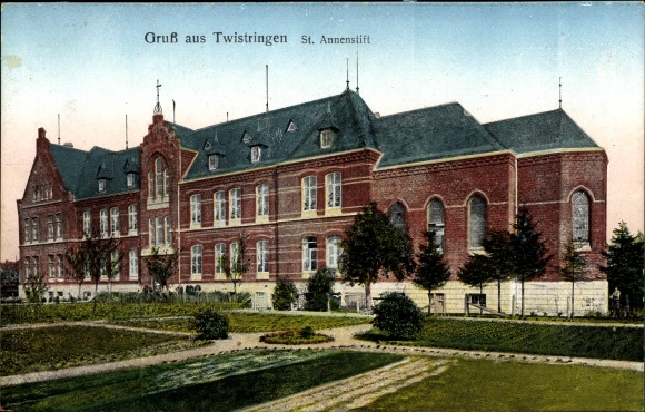 PC Twistringen in Lower Saxony, St. Annenstift, garden view