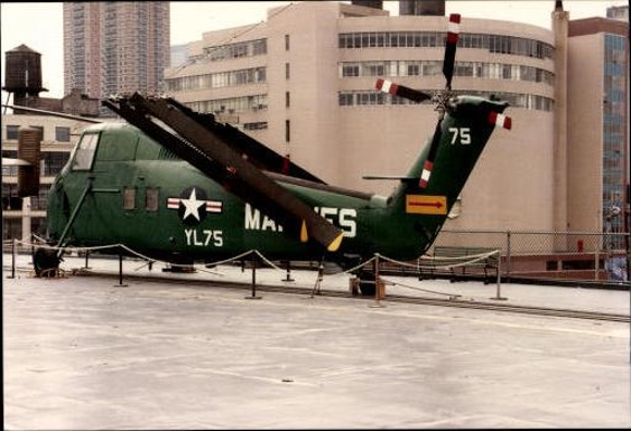 Set von 71 Fotos Flugzeuge und  Hubschrauber