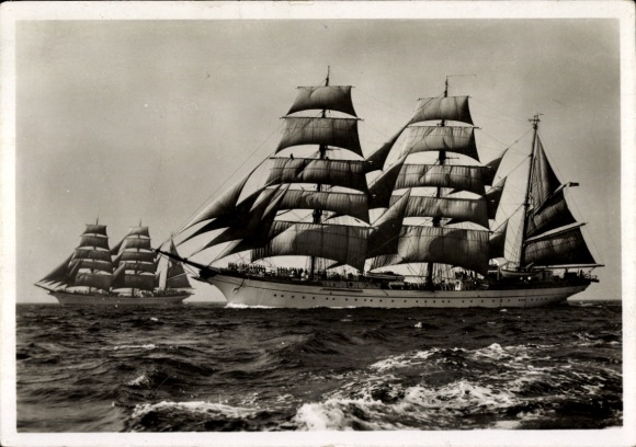 Ak Segelschulschiffe Albert Leo Schlageter und Gorch Fock, Kriegsmarine