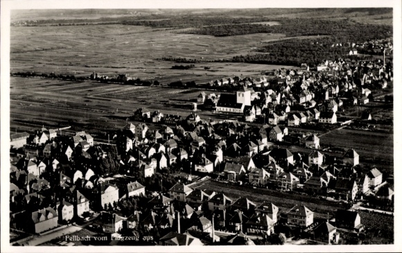 Postcard Fellbach in Württemberg, aerial view of many houses, rural surroundings, view
