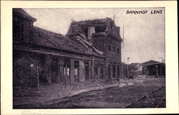 Postcard Lens Pas de Calais, train station, war destruction I. WW