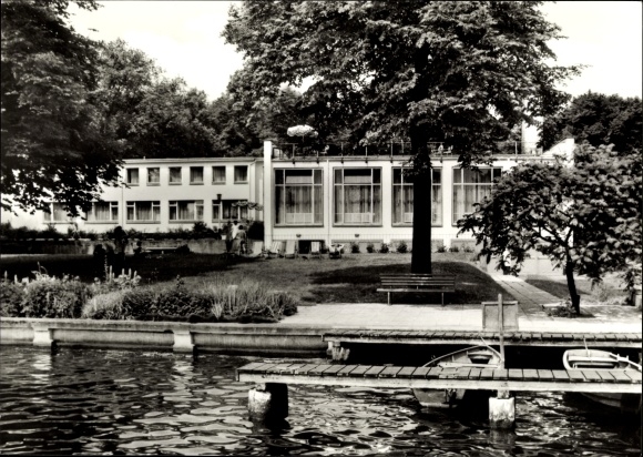 PC Berlin Köpenick Rahnsdorf Hessenwinkel, holiday home of the Berlin Chamber of Crafts, waterfront