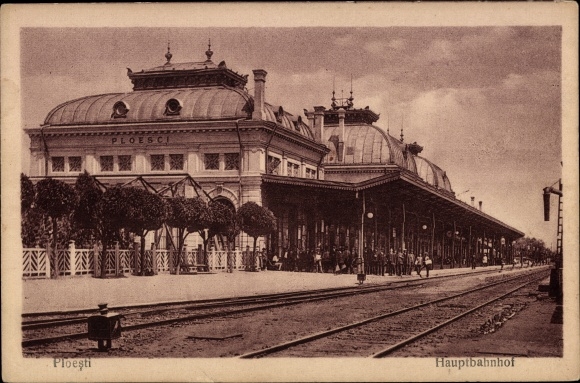 Postcard Ploesti Ploiești Romania, main train station, track view