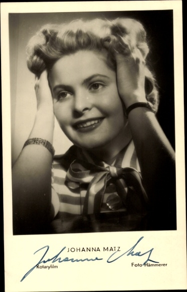 Postcard actress Hannerl Matz, portrait, autograph