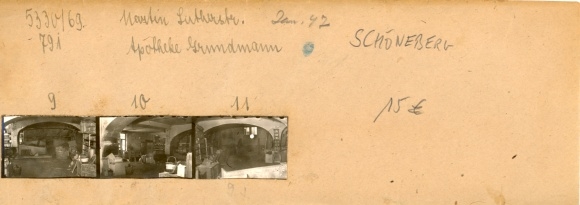 Kontaktabzug Fotos Berlin Schöneberg, Apotheke Grundmann, Martin Luther Str., 3 Fotos ca. 4x2 cm
