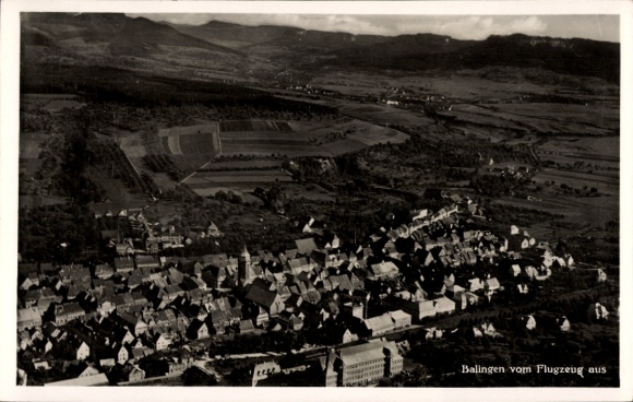 Postcard Balingen in Württemberg, aerial view of mountains in the background, black and white photo