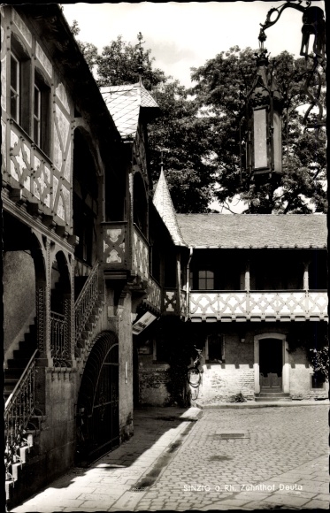 PC Sinzig am Rhein, Zehnthof Deula, inner courtyard