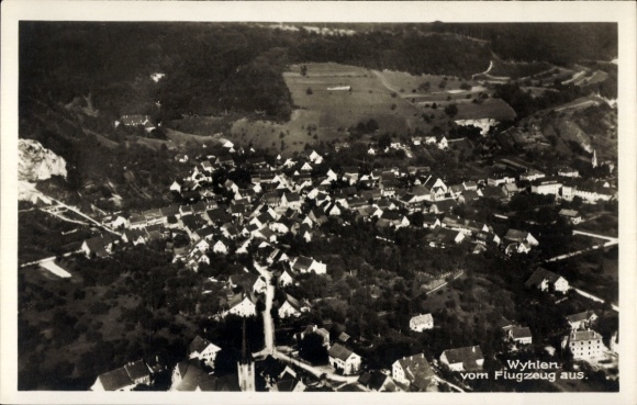 Ak Wyhlen am Rhein Baden, Luftaufnahme von  viele Häuser, ländliche Umgebung, Landschaft