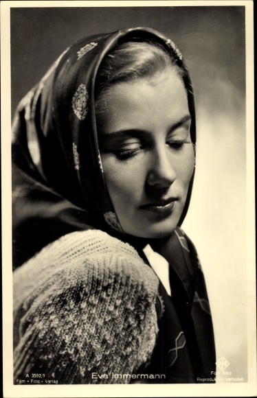 Postcard actress Eva Immermann, portrait, headscarf, Ross A 3592/1
