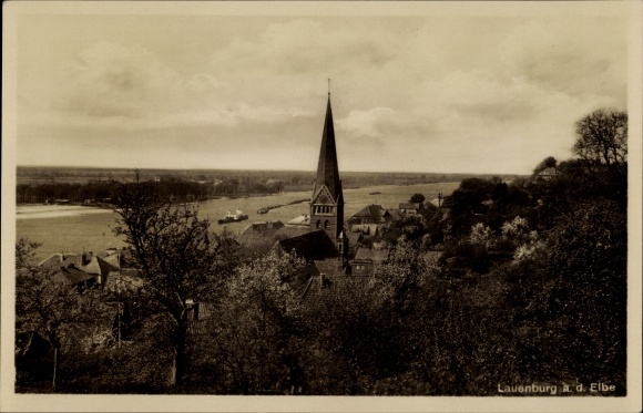 Postcard Lauenburg an der Elbe, view of the town, church tower