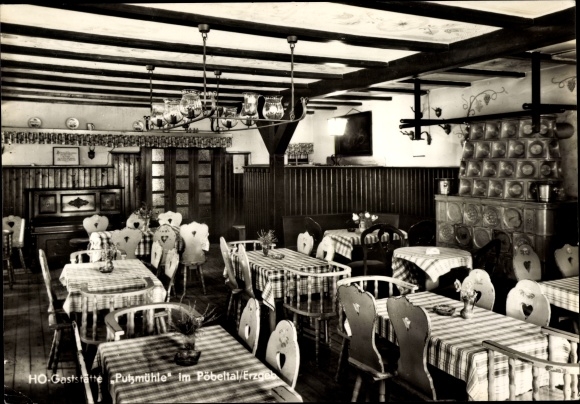 Postcard Oberpöbel Dippoldiswalde in the Eastern Ore Mountains, HO Gaststätte Putzmühle, interior view, piano