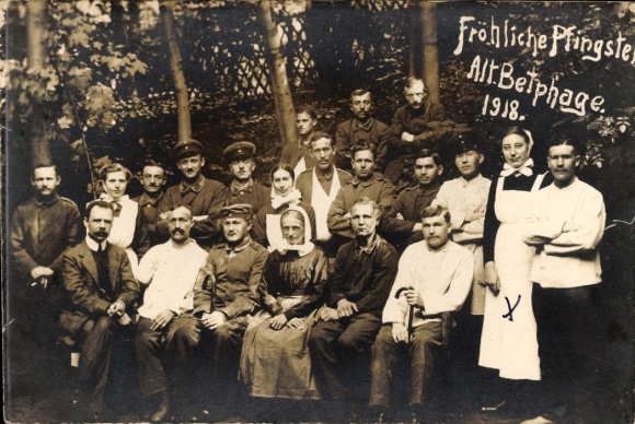 Photo Postcard Alt Betphage Bielefeld, Bethel, congratulations Pentecost, soldiers, nurses, hospital