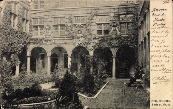 KP Antwerpia Flandria, dziedziniec Musée Plantin, rośliny, architektura, z Antwerpii