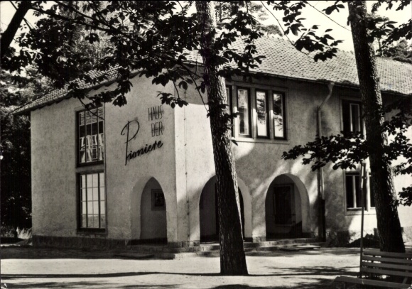 Postcard Altenhof Schorfheide on Lake Werbellin, House of Pioneers, Pioneers, Historical Architect...