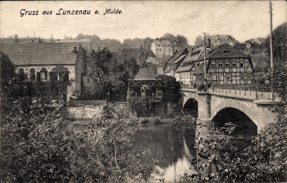 PC Lunzenau in Saxony, river section with partial view of the city