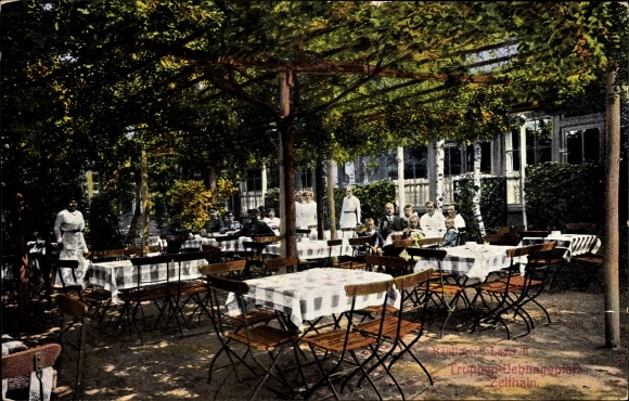 Ak Zeithain in Sachsen, Truppenübungsplatz, Lager II, Kantine, Gartenlaube, Soldaten, Familie