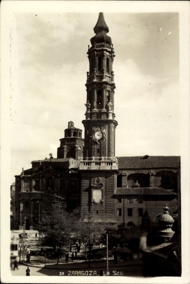 KP Zaragoza Saragossa Aragon, La Sec, wieża, drzewa,