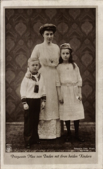 Postcard Princess Max of Baden with Berthold and Marie Alexandra, portrait