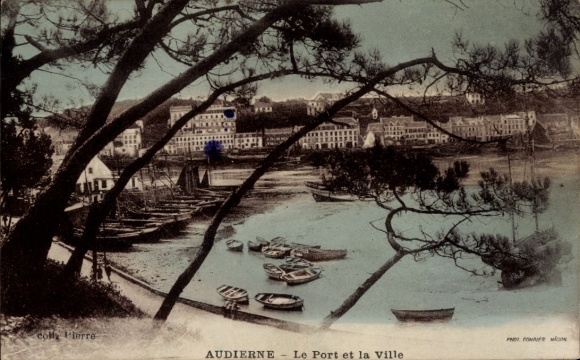 Postcard Audierne Finistère, port
