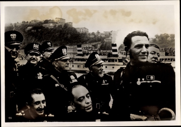 Foto Hoffmann, Koblenz, Italienische Frontkämpfer