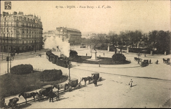 Postcard Dijon Côte d&#39;Or, Place Darcy, carriage, railway