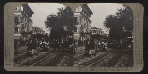 Stereo photo Chin-Kiang, China, busy street scene with rickshaws