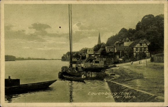 Postcard Lauenburg Elbe Schleswig Holstein, party at the ferry