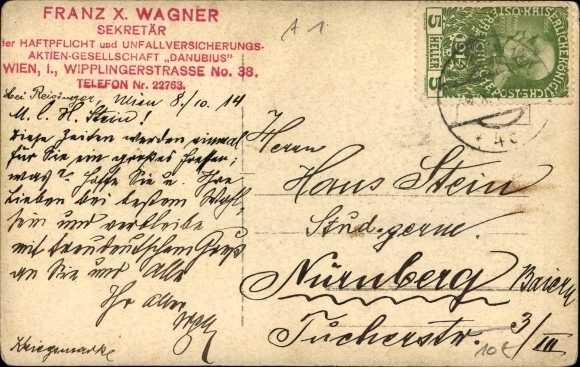 Photo PC Vienna, men and women at a table, Franz X. Wagner Versicherungs AG Danubius