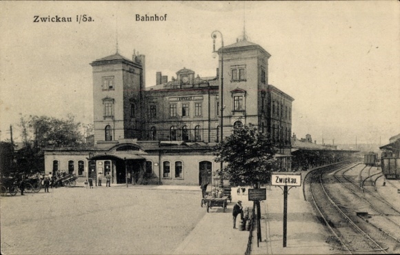 Postcard Zwickau in Saxony, train station