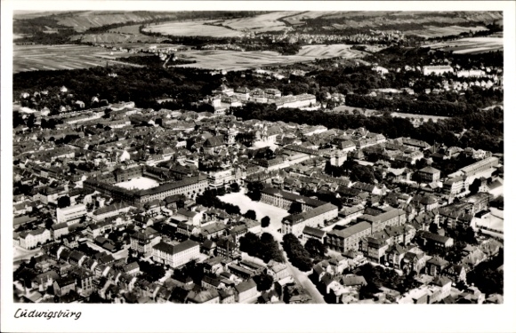 Ak Ludwigsburg in Württemberg, Fliegeraufnahme