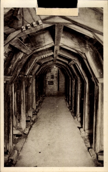 PC Douaumont Lothringen Meuse, Fort Vaux, gallery in the German occupation, wooden structure, military